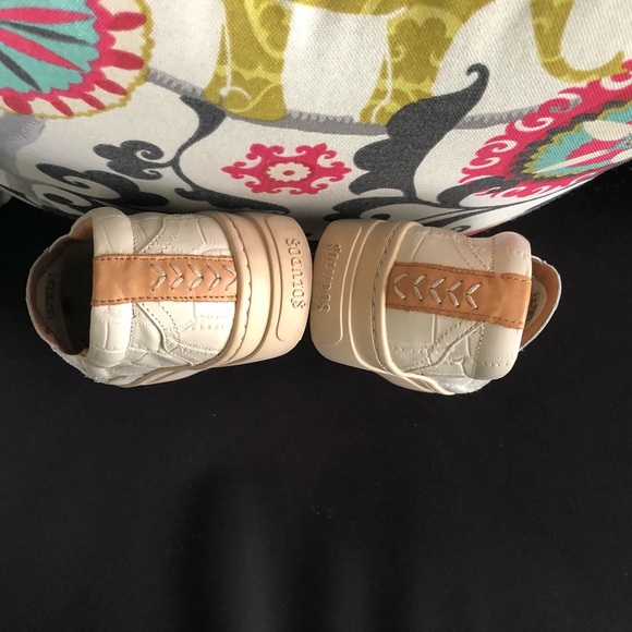 SOLUDOS Bondi Bone Embossed Croc Platform Slip On Sneaker 9 - Picture 9 of 14